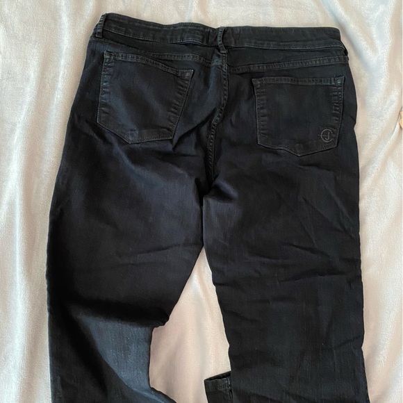 CJ by Cookie Johnson moto style dark wash jeans - Picture 3 of 14